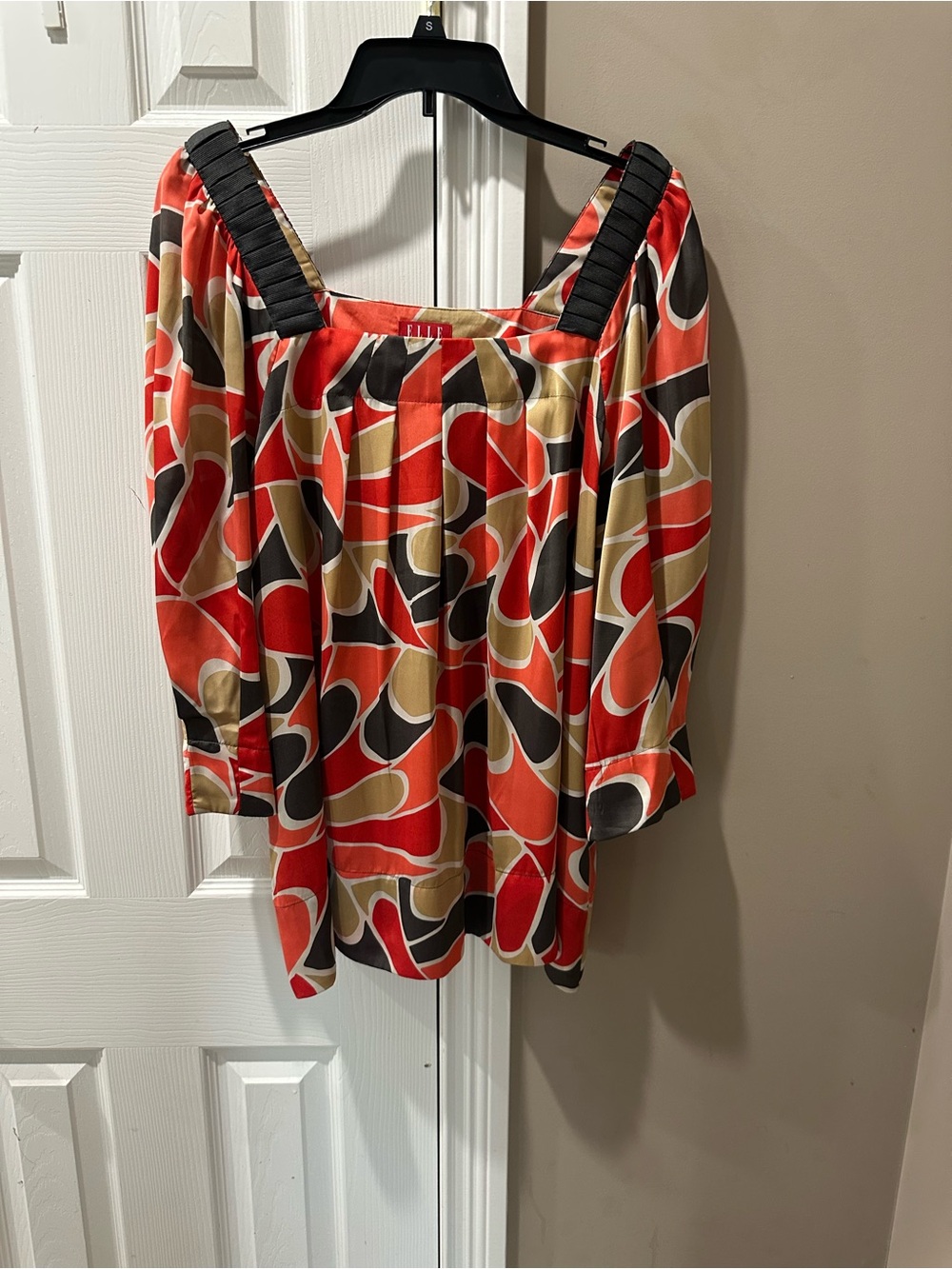 ELLE Bold Abstract Scoop-Neck Blouse in Red, Black & Tan